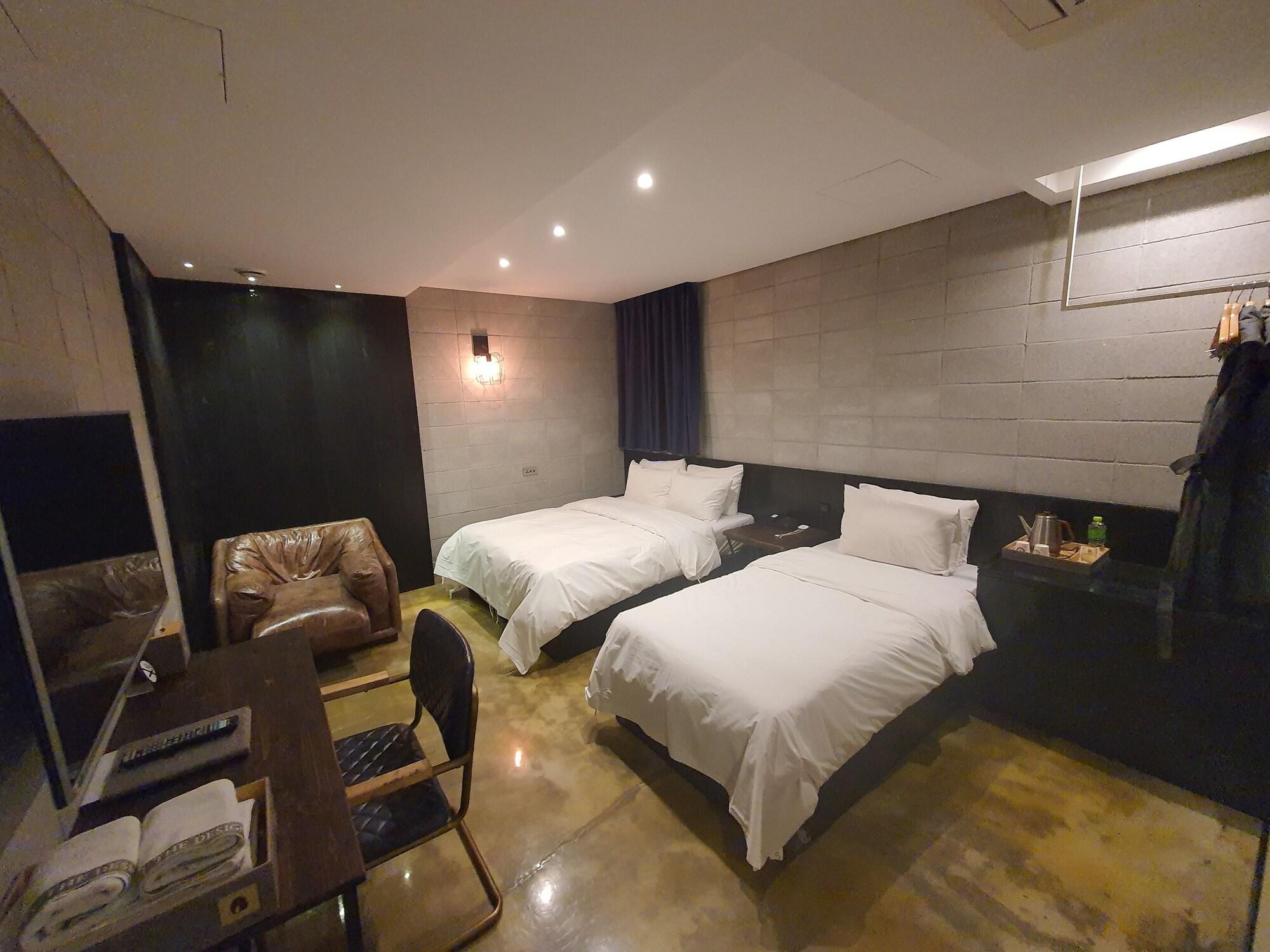 Hotel The Designers Kondae Seoul Bagian luar foto
