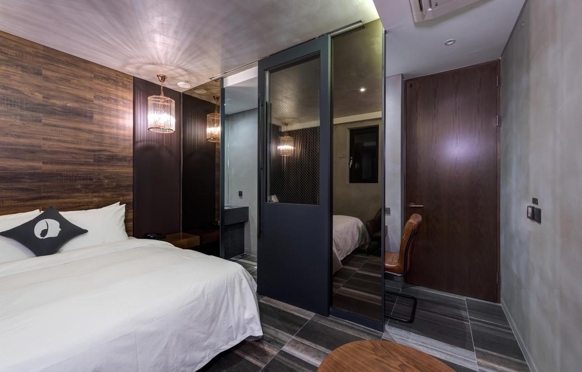 Hotel The Designers Kondae Seoul Bagian luar foto