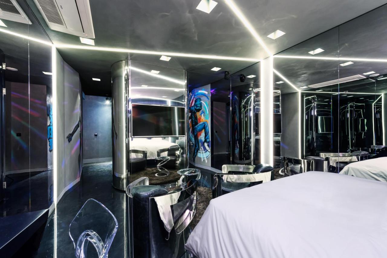 Hotel The Designers Kondae Seoul Bagian luar foto