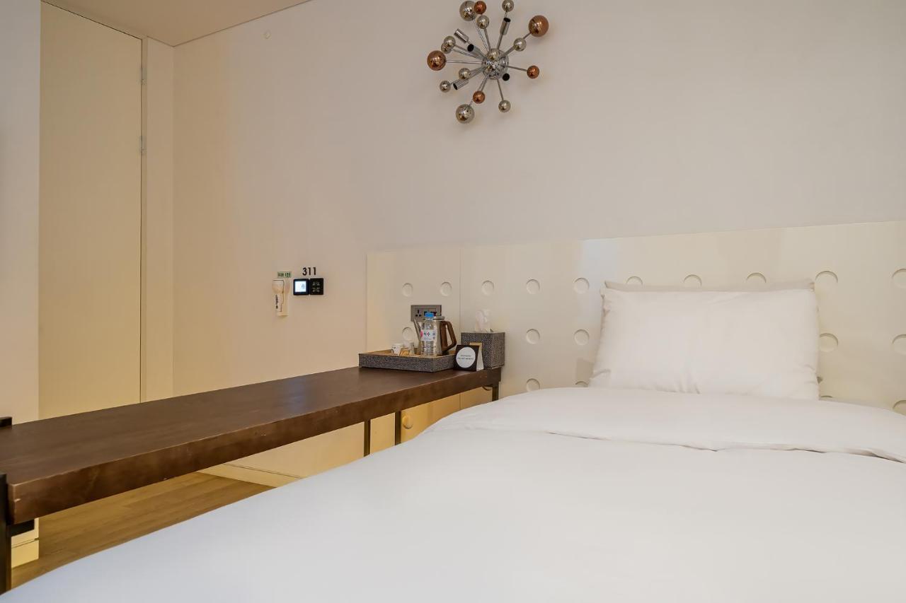 Hotel The Designers Kondae Seoul Bagian luar foto